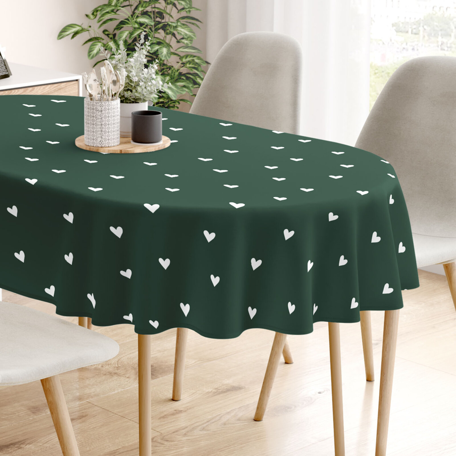 Ovale Weihnachts-Tischdecke aus 100% Baumwolle - Herzchen auf Dunkelgrün
