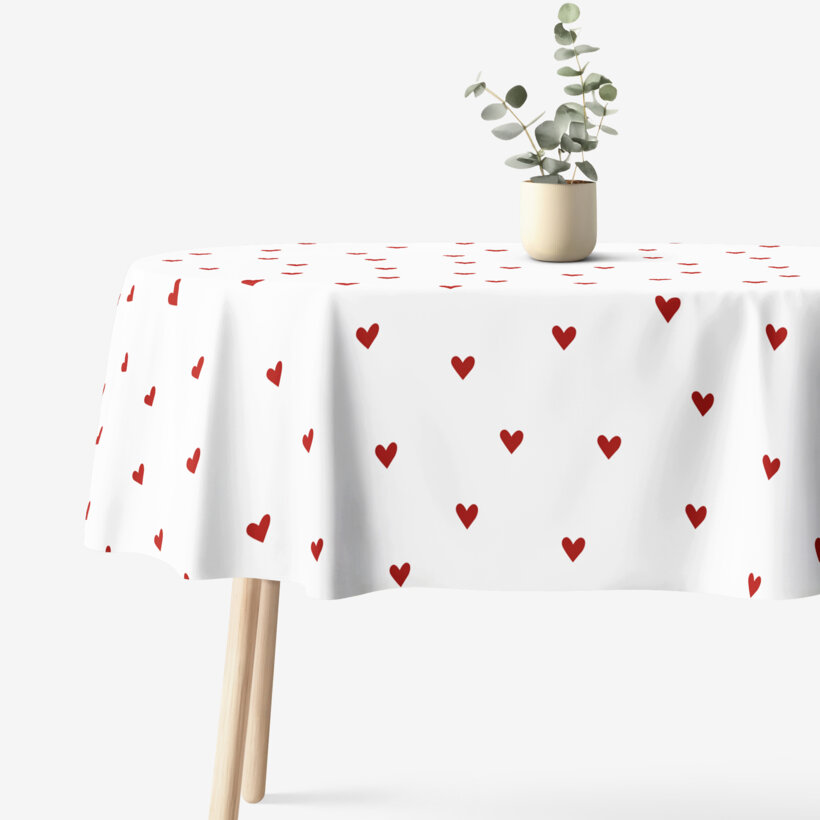 Ovale Tischdecke aus 100% Baumwolle - Rote Herzchen auf Weiß