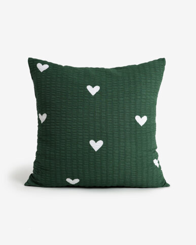 Weihnachtlicher Seersucker-Kissenbezug - Herzchen auf dunkelgrün