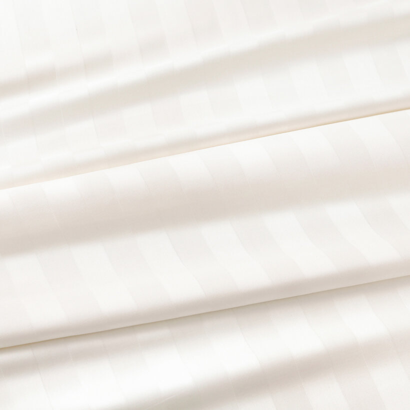 Kissenbezug aus Damast - creme Streifen mit Satin-Glanz