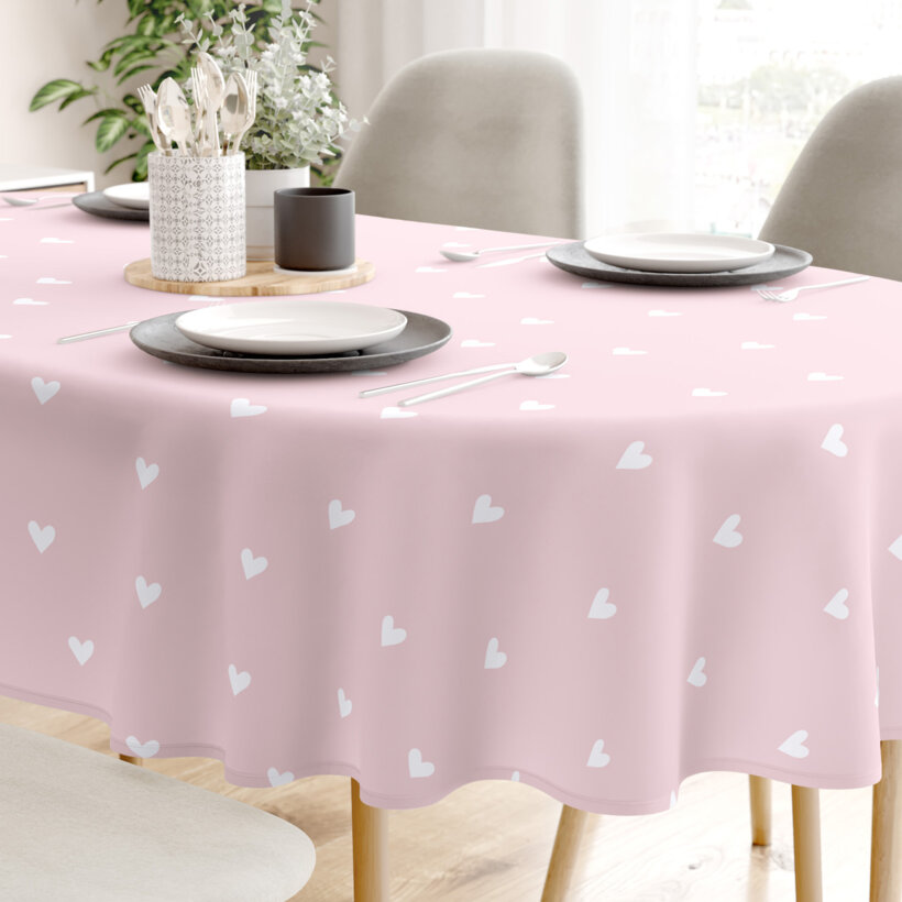 Ovale Tischdecke aus 100% Baumwolle - Herzchen auf Puderrosa