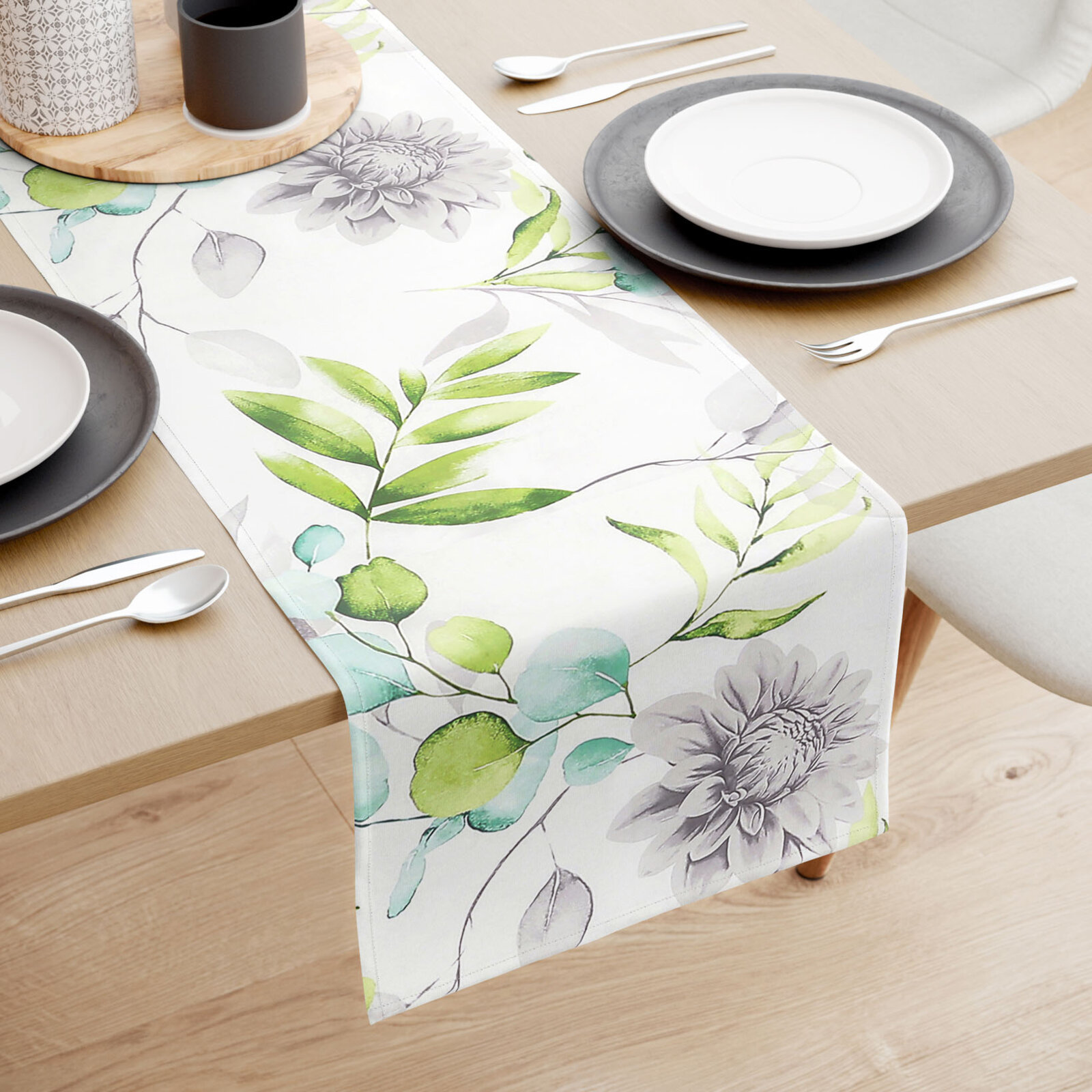 Tischläufer aus 100% Baumwolle Deluxe - Eukalyptus mit Blumen