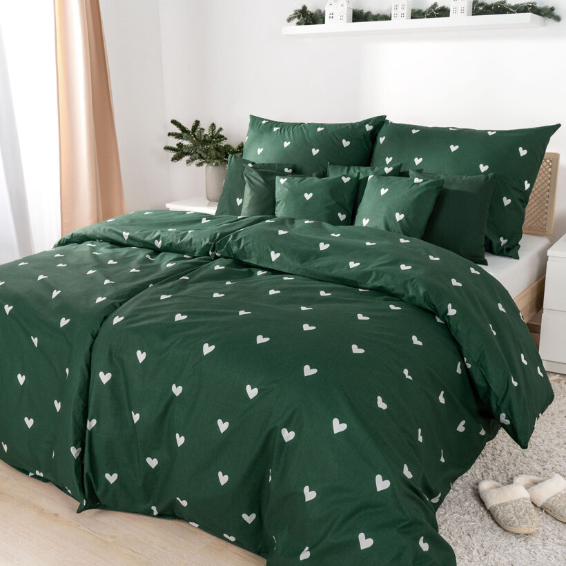 Weihnachtlich Bettwäsche aus Baumwolle - Herzchen auf Dunkelgrün