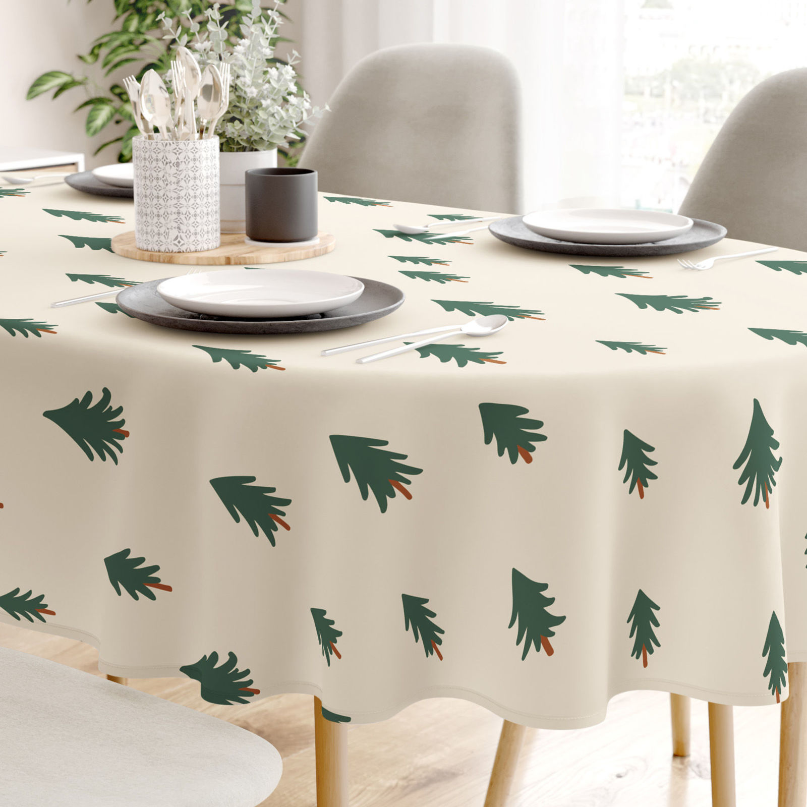 Weihnachtliche ovale Tischdecke aus festem Baumwollköper - Bäumchen auf natur