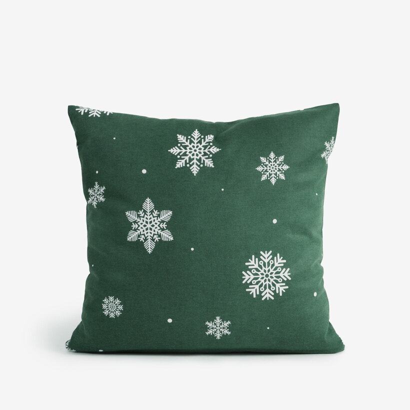 Weihnachtlicher Kissenbezug aus Flanell - Schneeflocken auf Grün