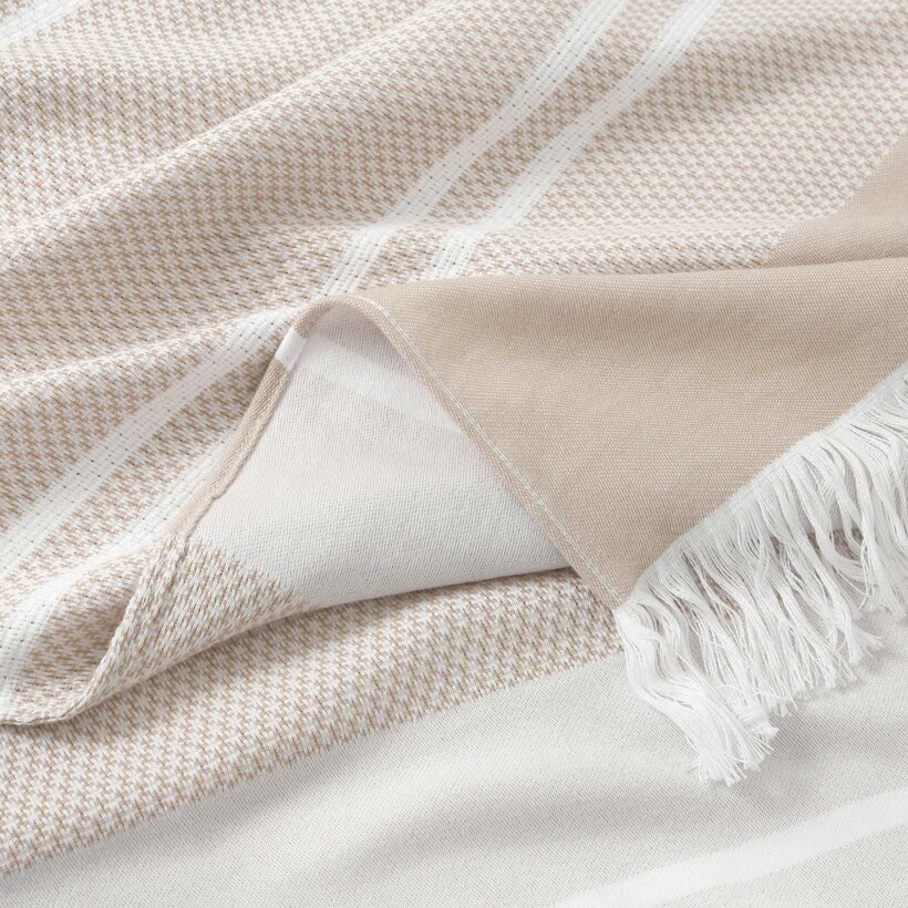 Leichtes Strandtuch - Beige mit weißen Streifen