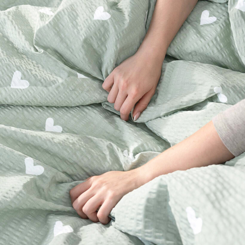 Seersucker Bettwäsche - Herzchen auf Salbeigrün