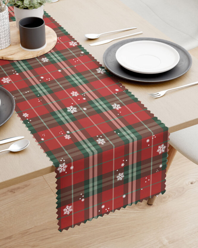 Weihnachtlicher Teflon-Tischläufer - Rotkariert mit Schneeflocken