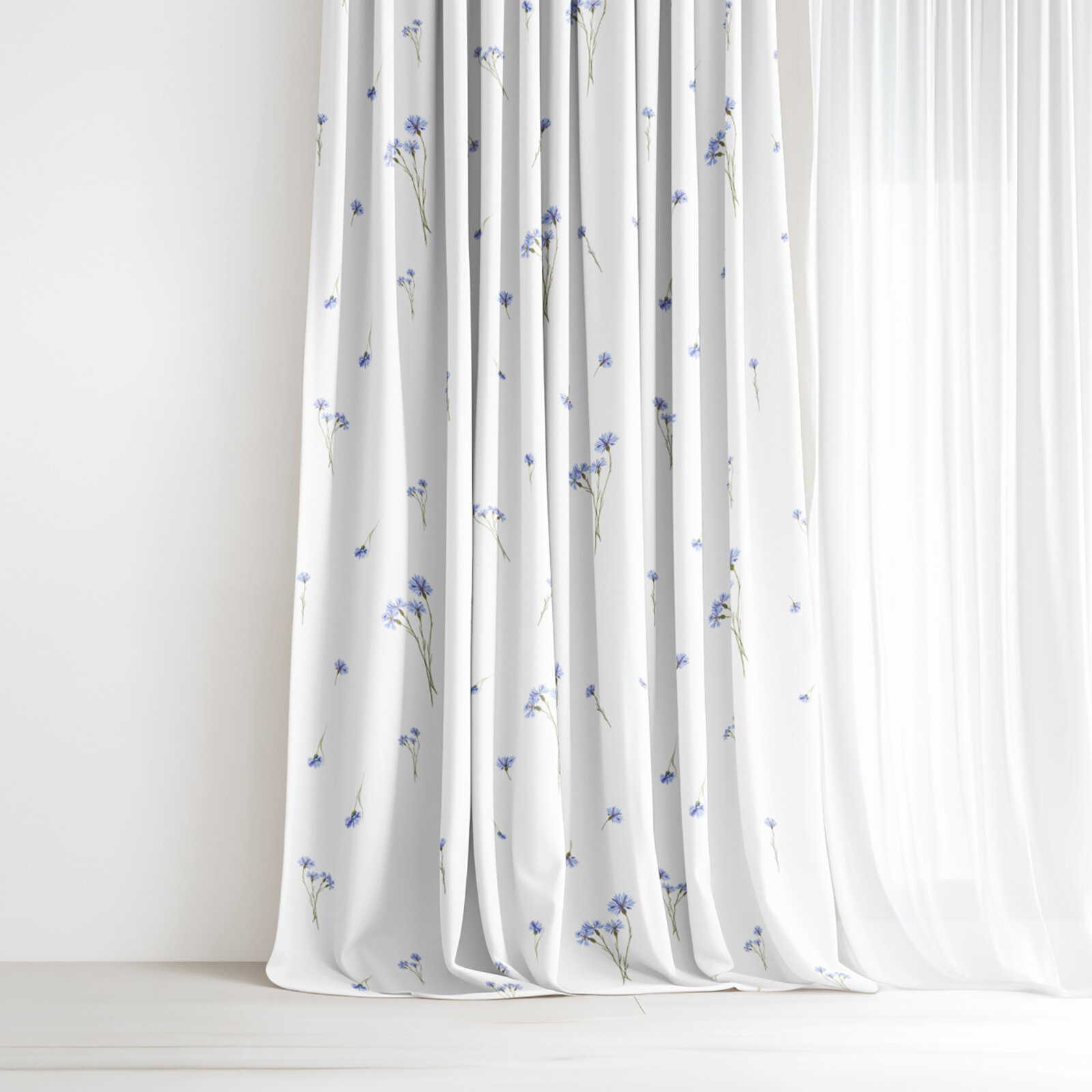 Dekorativer Vorhang – Blaue Kornblumen