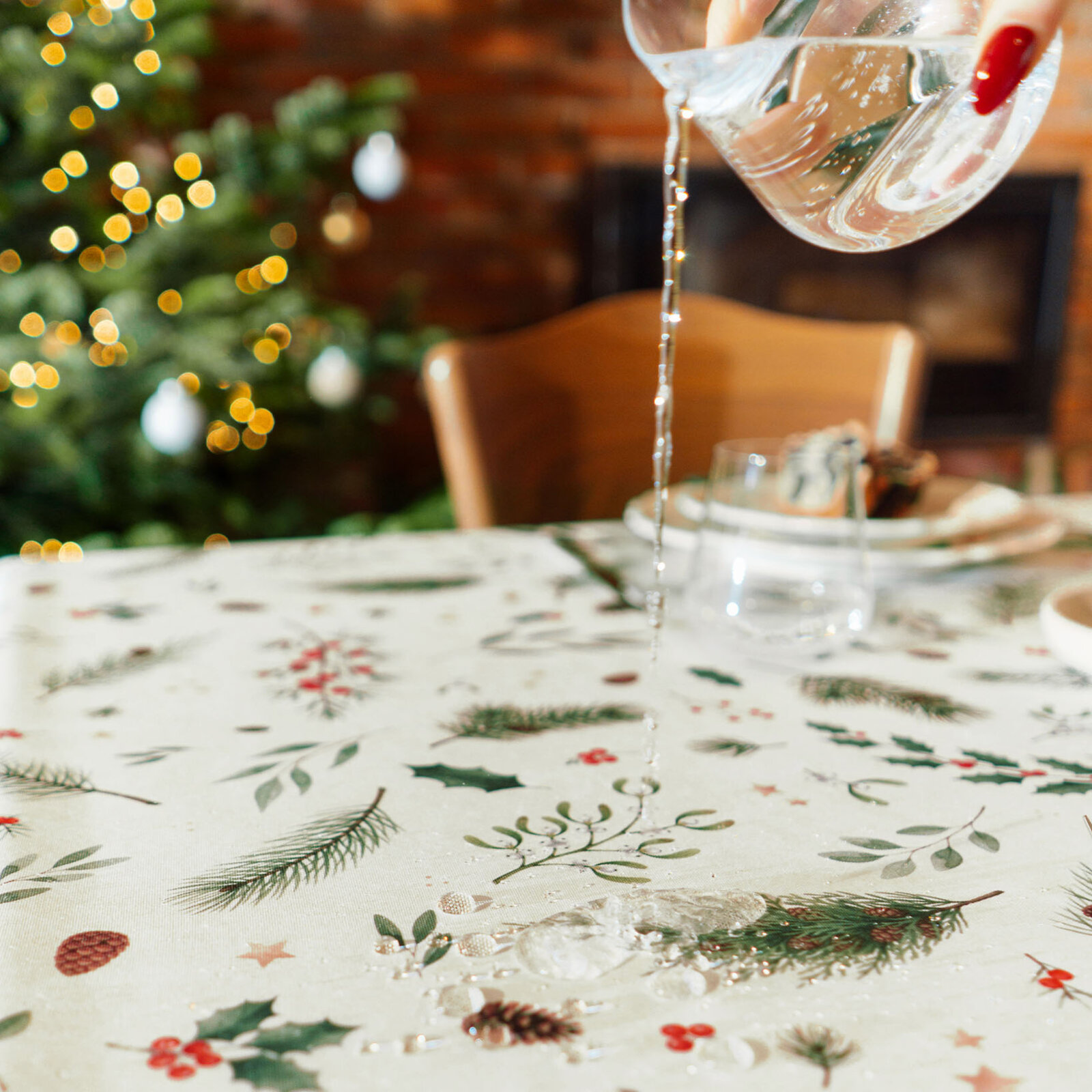 Eckige weihnachtliche Teflon-Tischdecke - Winterzweige