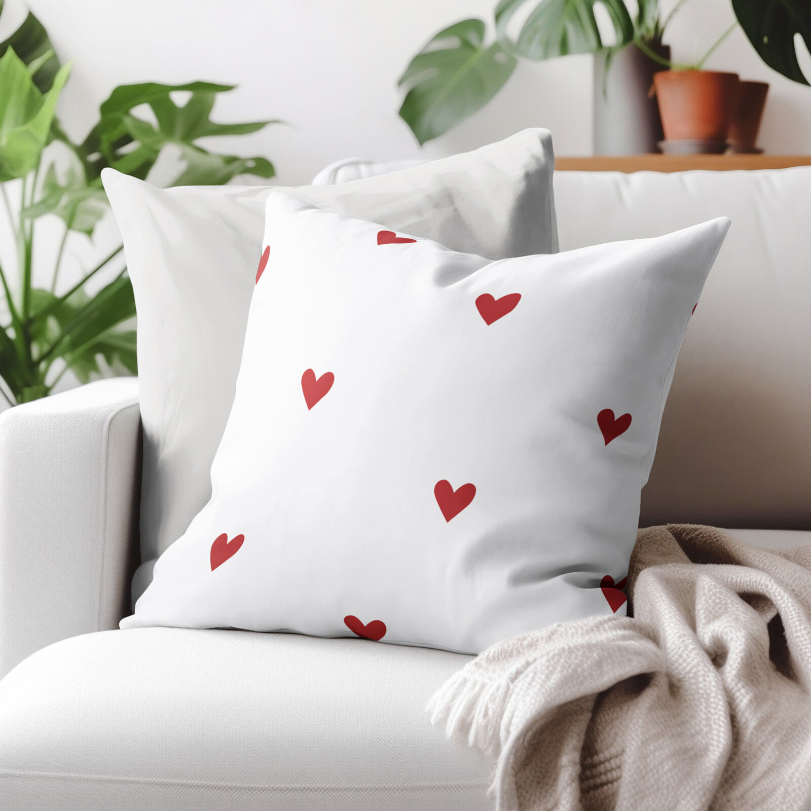 Kissenbezug aus Baumwolle - Rote Herzchen auf Weiß