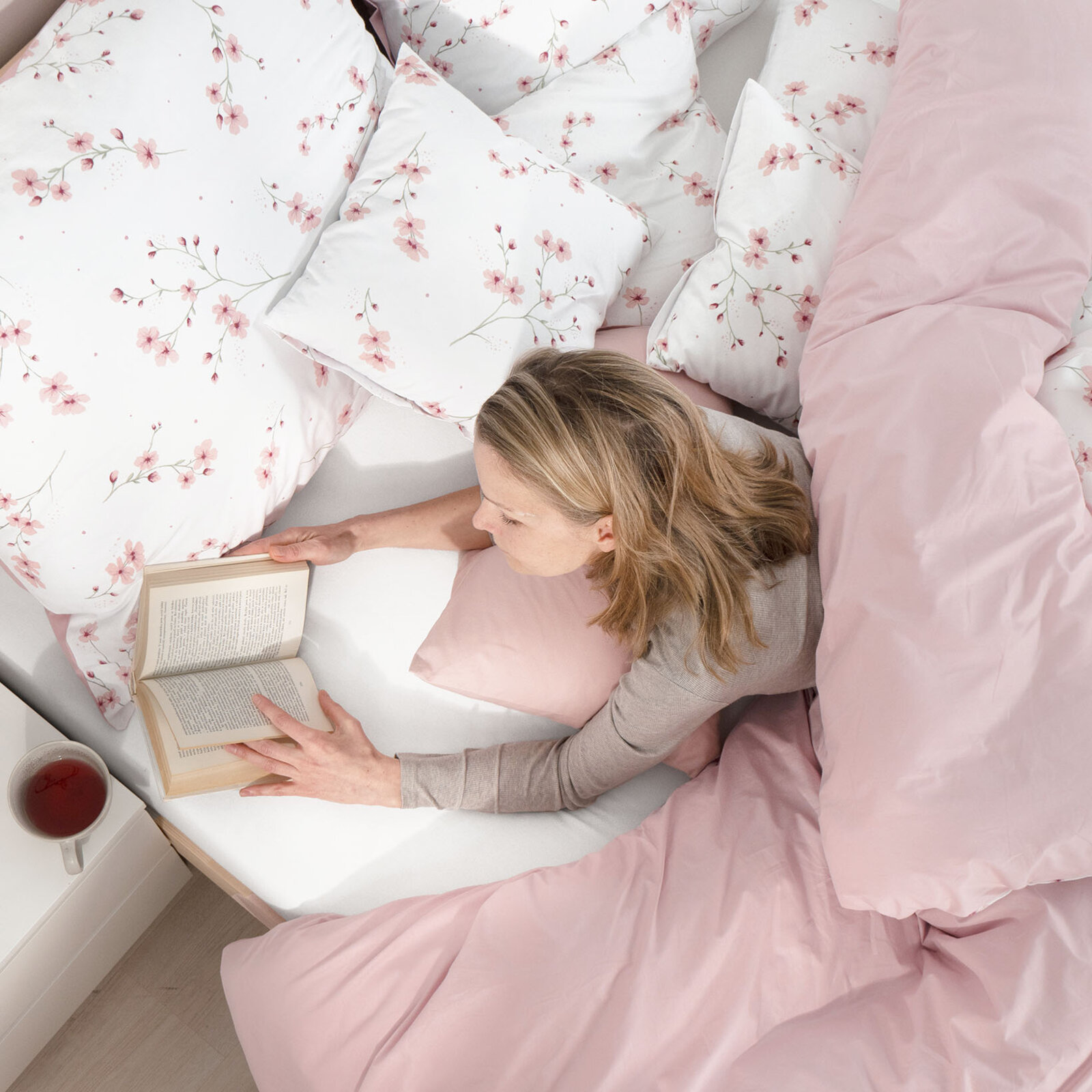 Bettwäsche aus Baumwolle Duo - Blühende Sakura-Kirschbäume mit Puderrosa