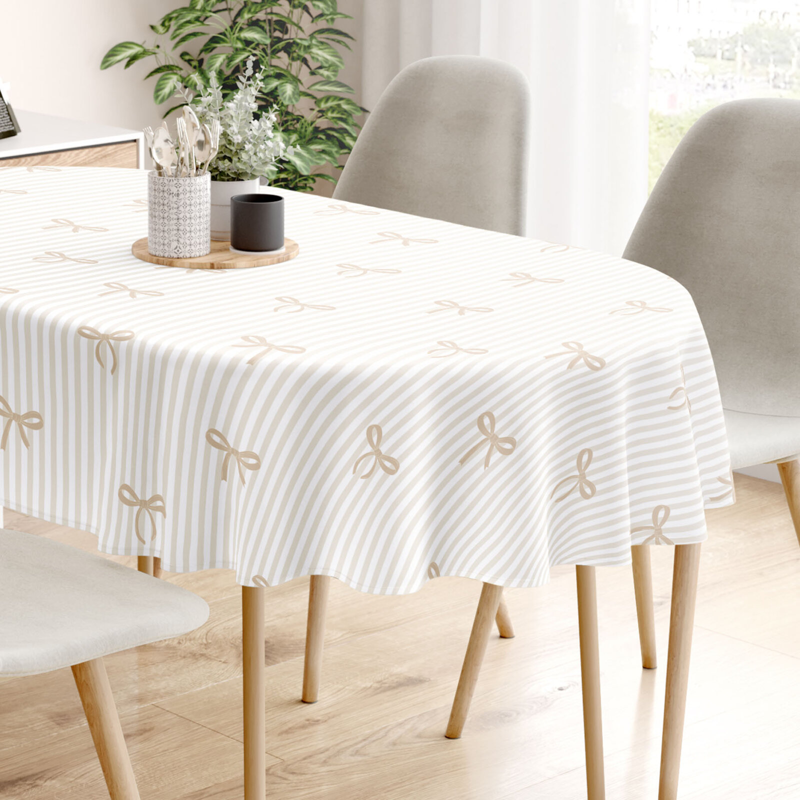 Ovale Tischdecke aus 100% Baumwolle - Latte-Schleifen mit Streifen