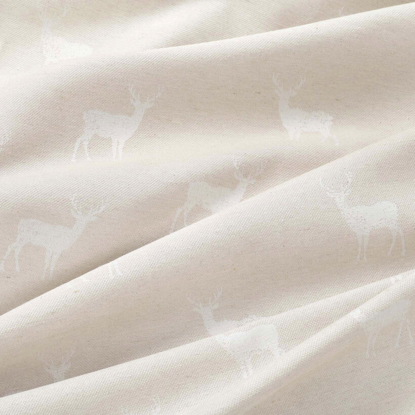 Ovale Weihnachts-Tischdecke Natura - Hirsche auf natürlichem