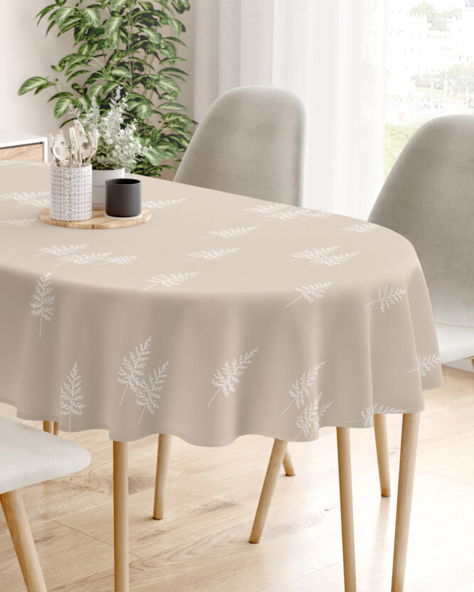 Weihnachtliche ovale Tischdecke aus festem Baumwollköper - Nordische Tannenbäume