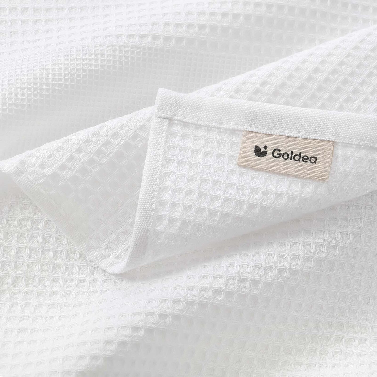 Waffel-Geschirrtuch mit Weihnachtsstickerei - Adventskranz auf Weiß