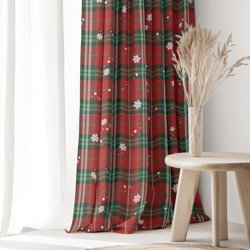 Weihnachtlicher Dekorativer Vorhang – Rotkariert mit Schneeflocken