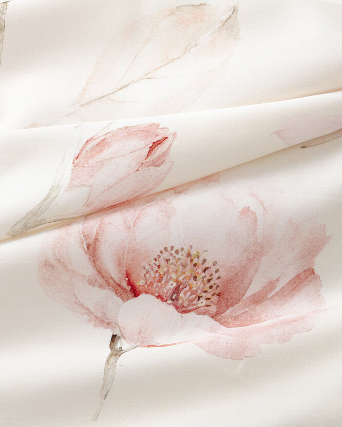 Kissenbezug aus Mako-Satin - Blühende Magnolien