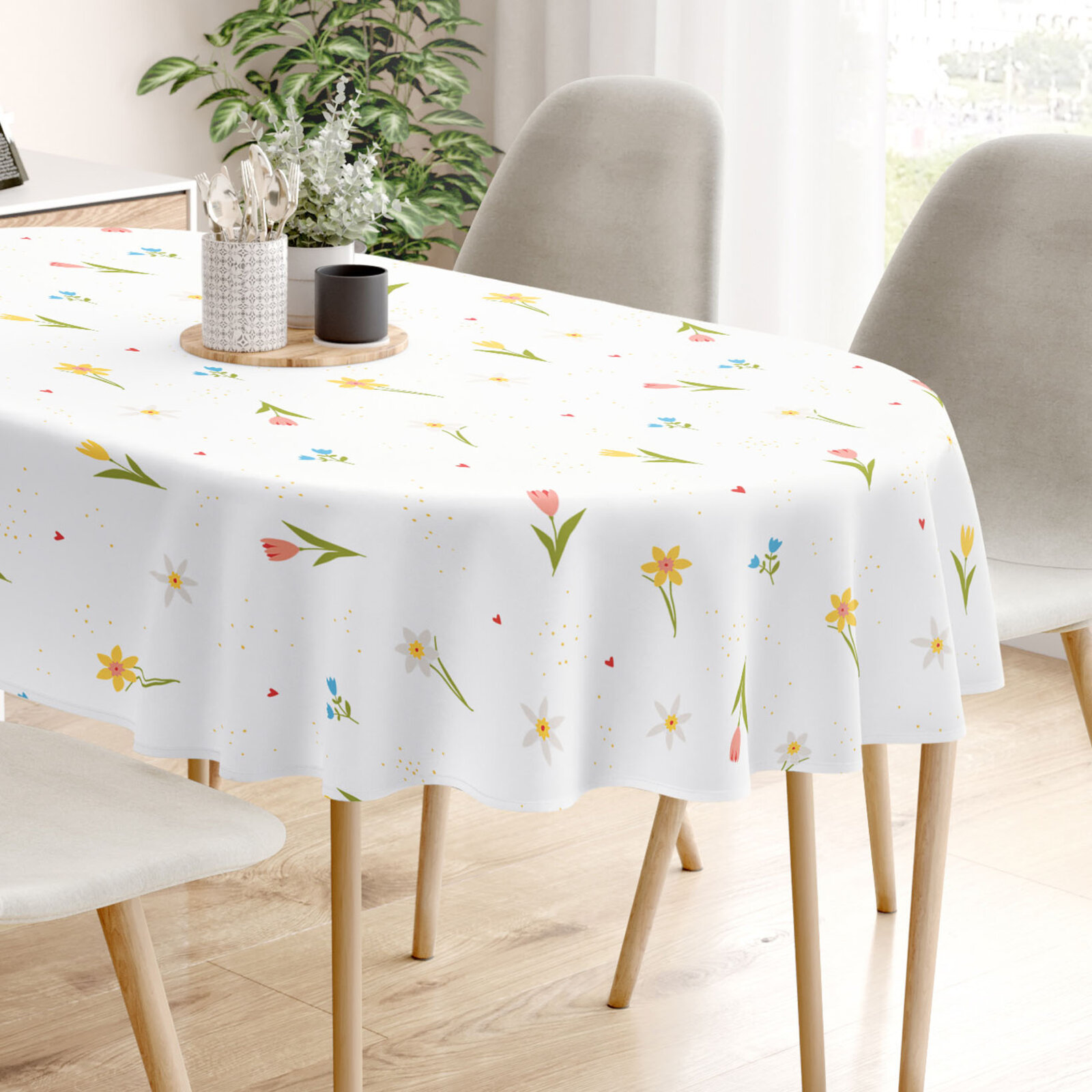 Ovale Tischdecke aus 100% Baumwolle - blühender Garten
