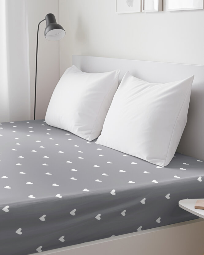 Spannbettlaken aus Baumwolle - Herzchen auf Grau