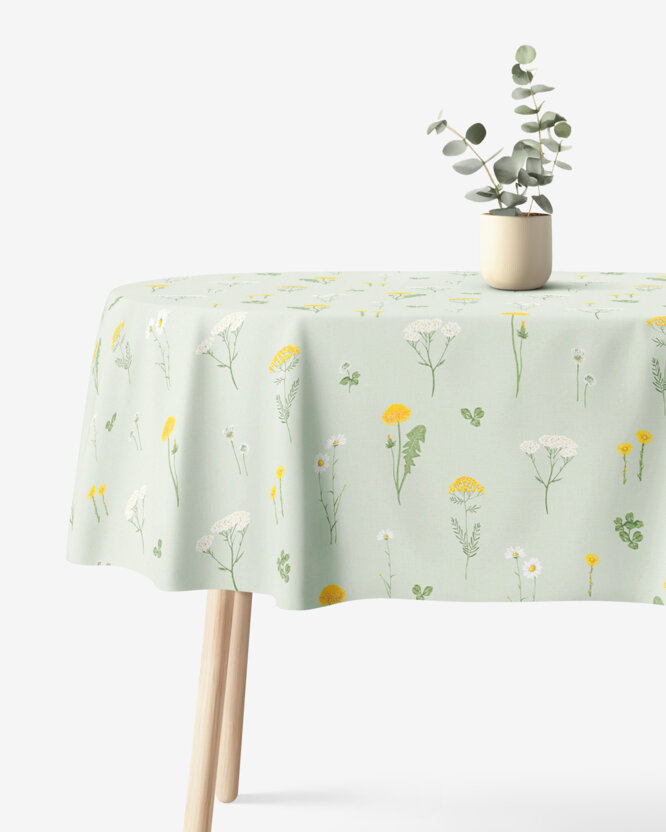 Ovale Tischdecke aus 100% Baumwolle - Grüne Wiese