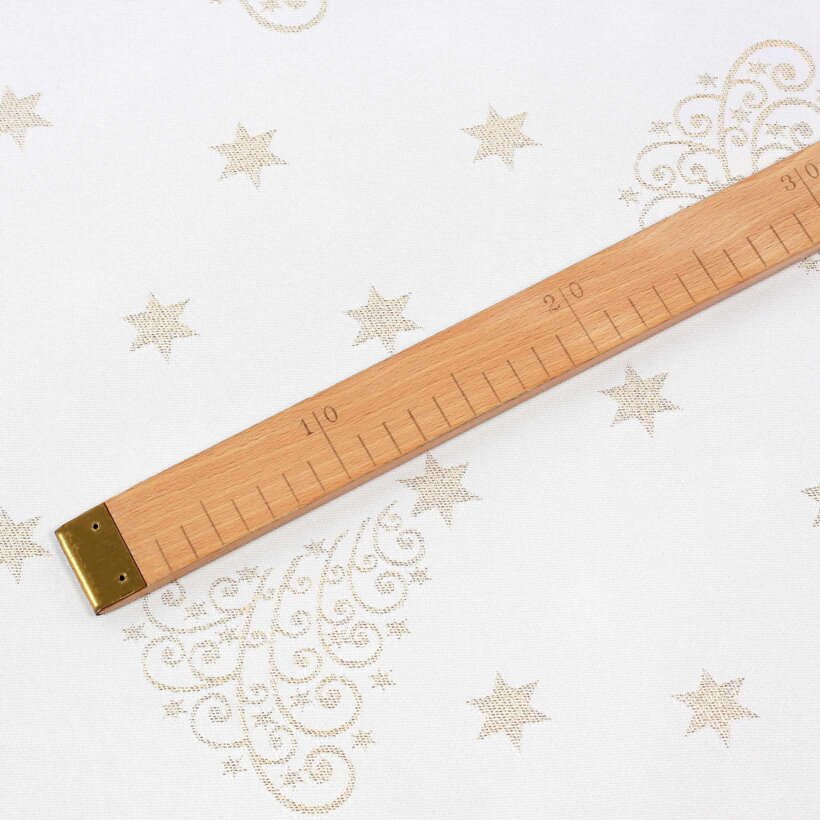 Weihnachtlicher Teflonstoff für Tischdecken – Goldene Tannenbäume und Sterne