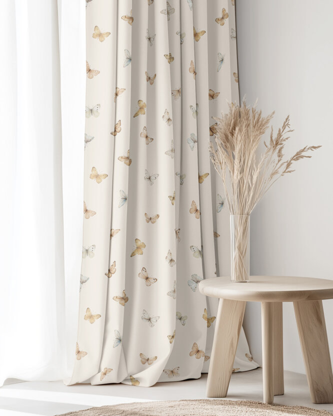 Dekorativer Vorhang – Schmetterlinge